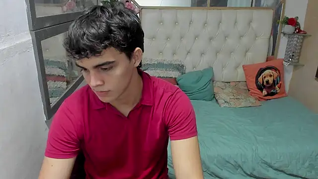 Snapshot of heiker_ chatting on October 11, 3:50 am heiker online show from October 11, 3:50 am