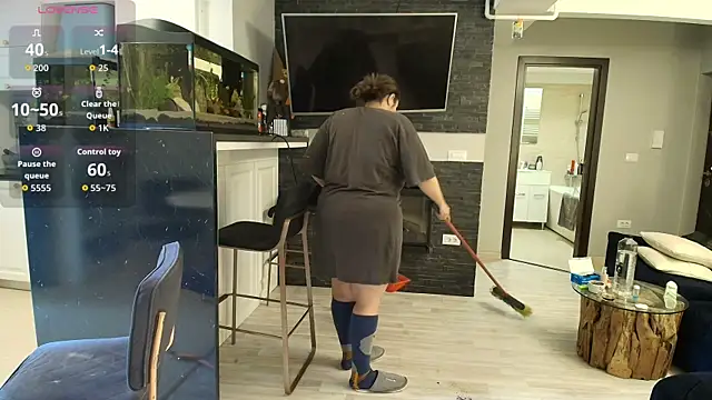 Layla- online show from September 19, 9:54 am