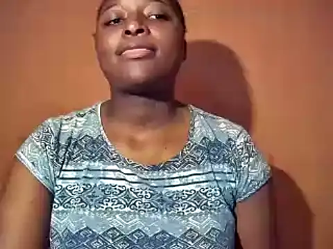 sexyhips2001 online show from October 17, 5:04 pm