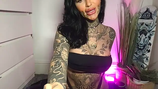 Snapshot of Peaches_and_the_Cream chatting on March 5, 8:49 pm Peaches and the Cream online show from March 5, 8:49 pm