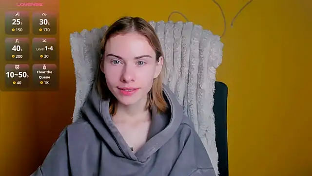 Snapshot of Fiona_Night chatting on February 22, 6:46 am Fiona Night online show from February 22, 6:46 am