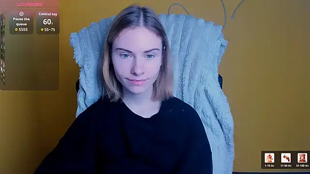 Snapshot of Fiona_Night chatting on February 24, 6:11 am Fiona Night online show from February 24, 6:11 am