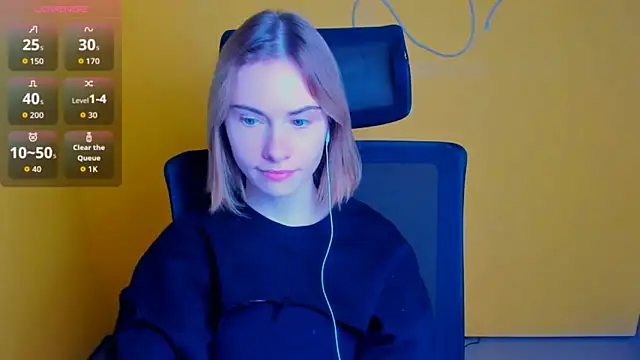 Snapshot of Fiona_Night chatting on March 2, 7:15 am Fiona Night online show from March 2, 7:15 am