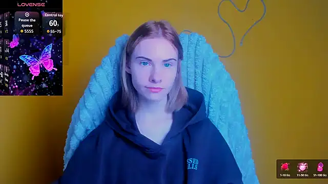 Snapshot of Fiona_Night chatting on March 6, 6:21 am Fiona Night online show from March 6, 6:21 am