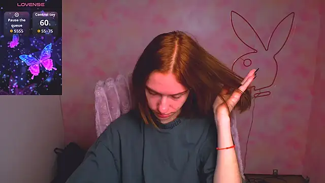 Snapshot of Fiona_Night chatting on March 9, 6:17 am Fiona Night online show from March 9, 6:17 am