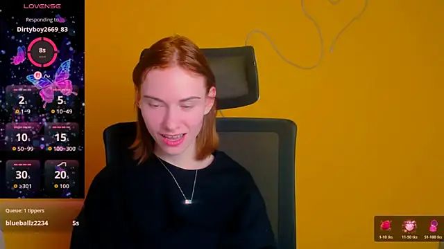 Snapshot of Fiona_Night chatting on March 11, 12:22 pm Fiona Night online show from March 11, 12:22 pm