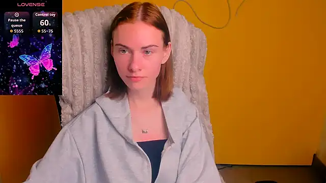 Snapshot of Fiona_Night chatting on March 23, 12:20 pm Fiona Night online show from March 23, 12:20 pm