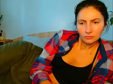 Snapshot of Irina9793 chatting on October 23, 9:08 am Irina9793 online show from October 23, 9:08 am