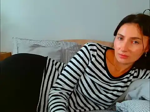 Snapshot of Irina9793 chatting on November 26, 12:17 pm Irina9793 online show from November 26, 12:17 pm