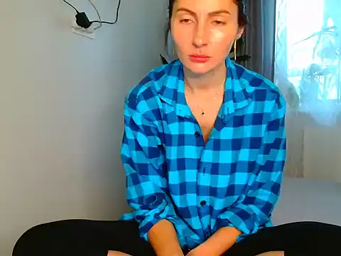 Irina9793 online show from June 3, 5:10 am