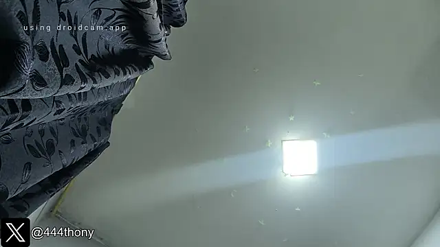 Snapshot of Thony444 chatting on December 16, 2:16 am Thony444 online show from December 16, 2:16 am