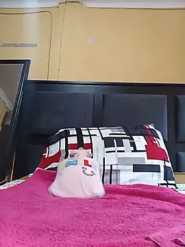 JuicyMilkyTizzy online show from June 11, 7:28 am