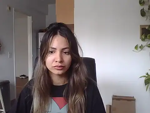 Snapshot of valenseleni chatting on March 8, 2:30 pm valenseleni online show from March 8, 2:30 pm
