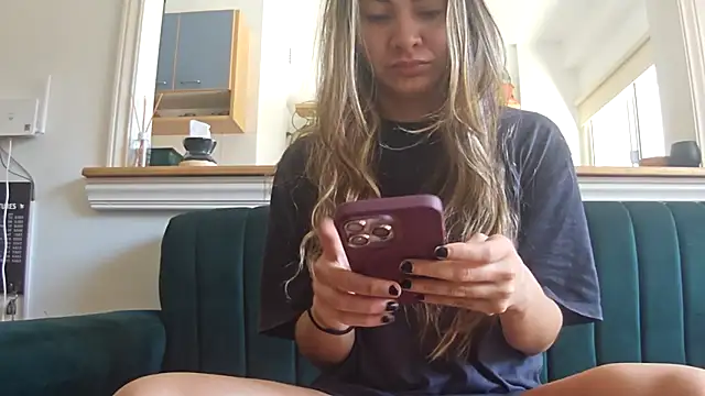 Snapshot of valenseleni chatting on September 12, 1:55 pm valenseleni online show from September 12, 1:55 pm