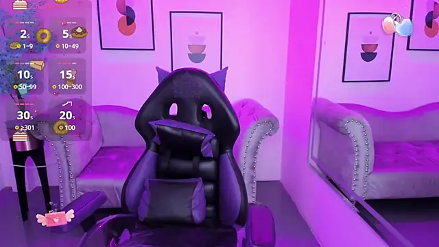 Snapshot of Agatha_luxx chatting on March 19, 7:49 pm Agatha luxx online show from March 19, 7:49 pm