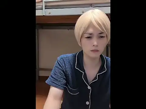 Snapshot of mgnhiroyuki chatting on October 19, 12:00 am mgnhiroyuki online show from October 19, 12:00 am