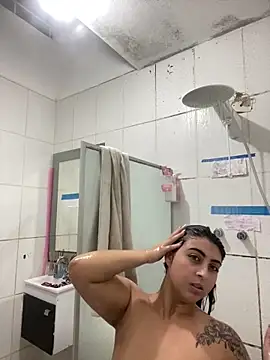 Snapshot of mayteziinhaa chatting on November 5, 12:32 am mayteziinhaa online show from November 5, 12:32 am