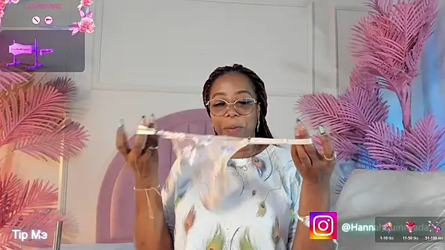 Hanaahquinn online show from May 6, 11:48 am