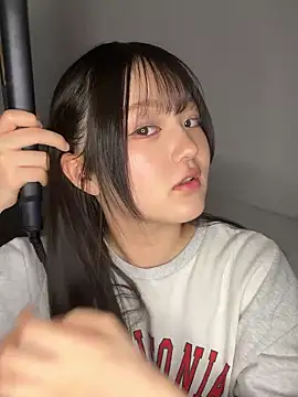 Snapshot of MinaKubo chatting on April 17, 1:36 pm MinaKubo online show from April 17, 1:36 pm