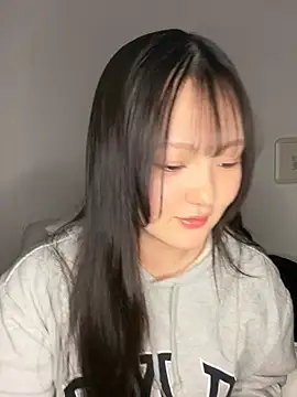 Snapshot of MinaKubo chatting on April 20, 3:15 pm MinaKubo online show from April 20, 3:15 pm
