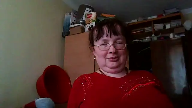 Queen-Elizabeth-25 online show from March 4, 12:33 pm