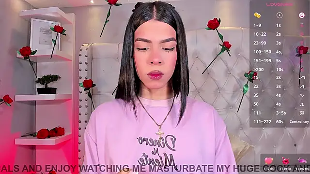 Snapshot of VeronicaSexx chatting on February 14, 5:15 am VeronicaSexx online show from February 14, 5:15 am