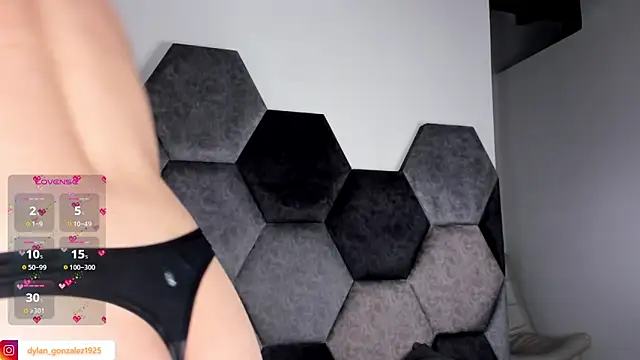 Dylan Turnerr online show from September 21, 9:05 pm