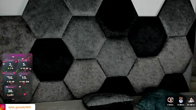 Dylan Turnerr online show from October 2, 9:44 pm