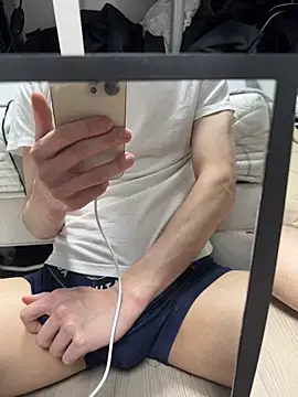 Snapshot of jae_yuu chatting on March 11, 11:04 pm jae yuu online show from March 11, 11:04 pm