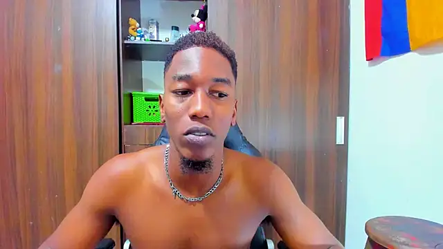 Dreamastercum  online show from March 13, 11:00 pm