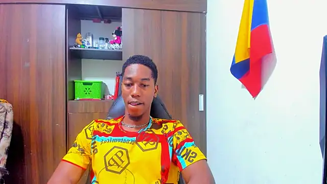 Dreamastercum  online show from May 10, 10:59 pm