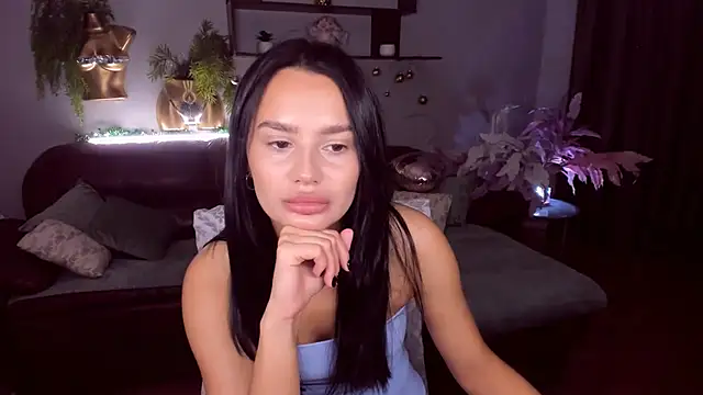 Snapshot of DanaSincere chatting on January 10, 6:04 am DanaSincere online show from January 10, 6:04 am