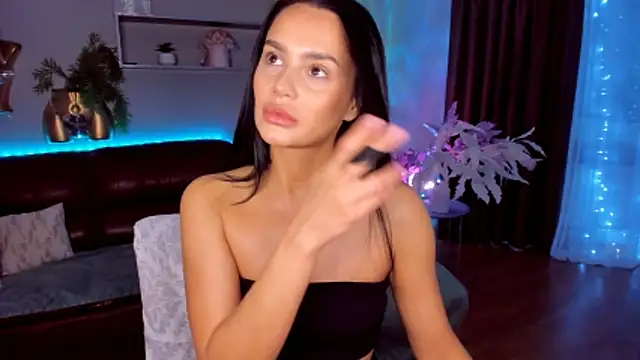 Snapshot of DanaSincere chatting on February 25, 4:33 am DanaSincere online show from February 25, 4:33 am