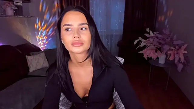 Snapshot of DanaSincere chatting on April 1, 4:02 am DanaSincere online show from April 1, 4:02 am