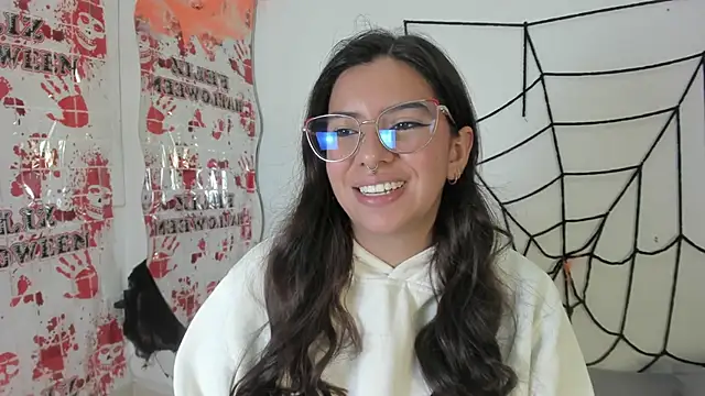 emilyy cooperr online show from October 17, 12:19 pm