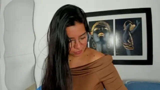 emilyy cooperr online show from January 16, 12:09 pm