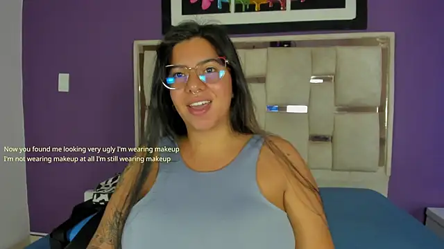 Snapshot of emilyy_cooperr chatting on February 26, 12:15 pm emilyy cooperr online show from February 26, 12:15 pm