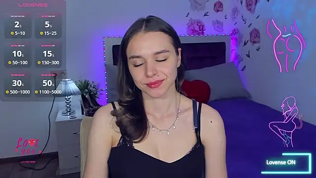 EmelyMason online show from May 8, 7:03 am