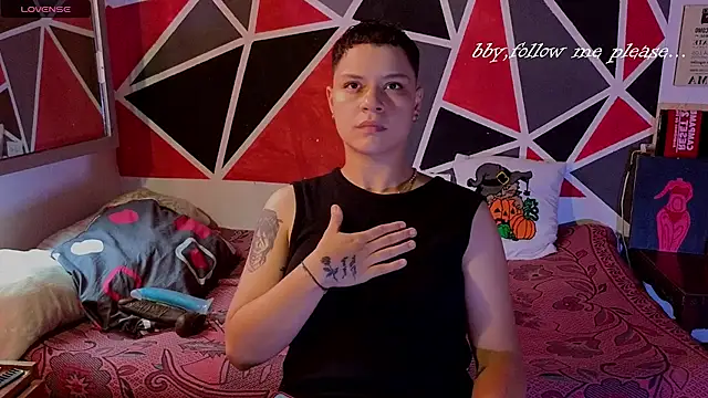 demimoore222 online show from November 3, 8:43 pm