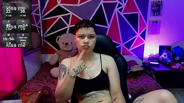 demimoore222 online show from December 19, 3:19 pm