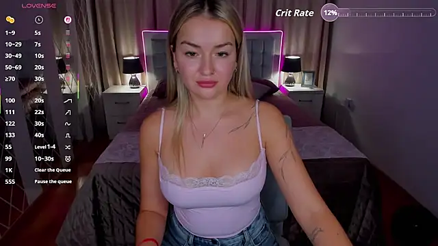 EvaGoddes online show from November 8, 9:53 am