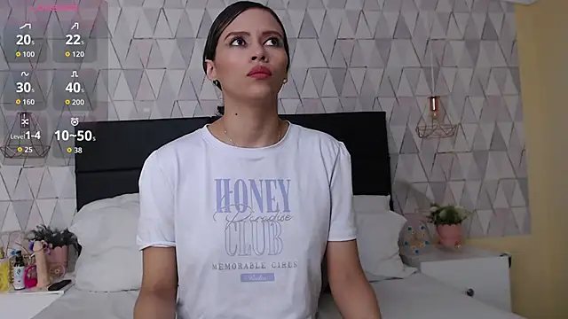 Snapshot of LiliJensen chatting on October 1, 7:20 pm LiliJensen online show from October 1, 7:20 pm