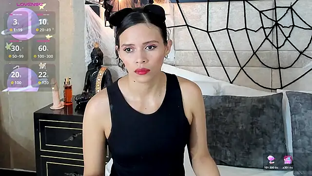 Snapshot of LiliJensen chatting on October 25, 7:52 pm LiliJensen online show from October 25, 7:52 pm