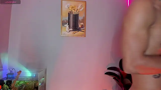 Snapshot of CRAZY-BOY99 chatting on October 7, 10:34 am CRAZY-BOY99 online show from October 7, 10:34 am