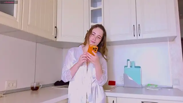JaneVibes online show from May 16, 8:22 am