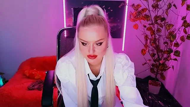 Miss Alice Silver online show from October 3, 9:56 pm