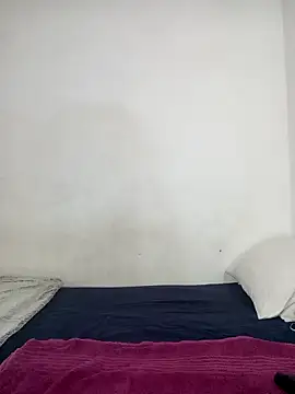 Missvixen81 online show from December 15, 4:50 am