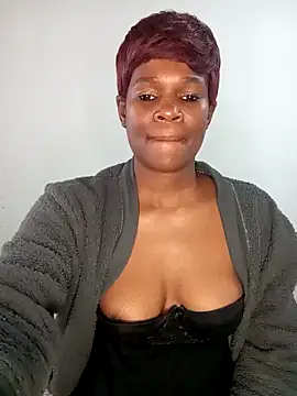 Missvixen81 online show from May 10, 7:24 am