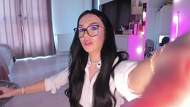 Snapshot of MiaKnoxxx chatting on March 14, 11:56 am MiaKnoxxx online show from March 14, 11:56 am