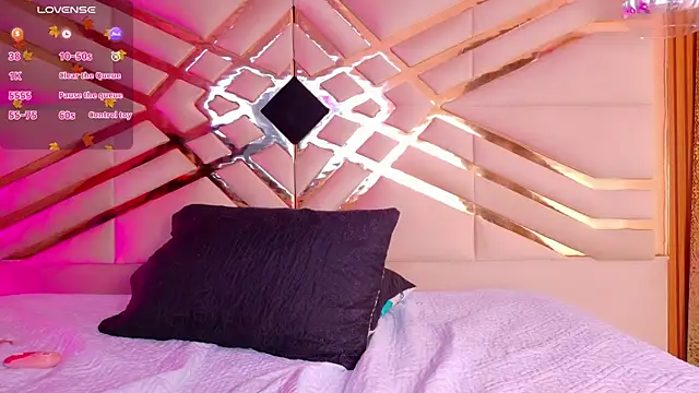 playfulcurvy online show from October 12, 12:26 pm